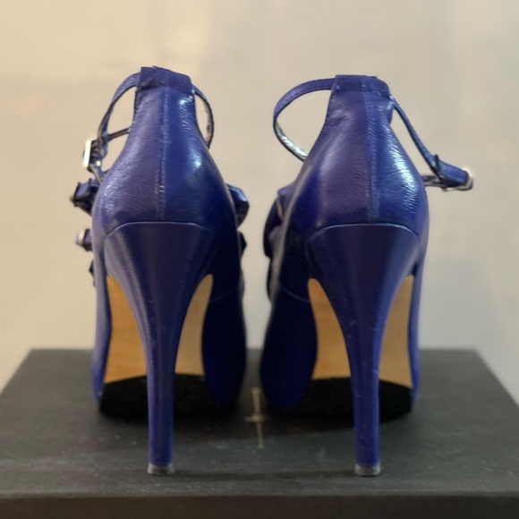 Blue flower Heels - Picture 3 of 7